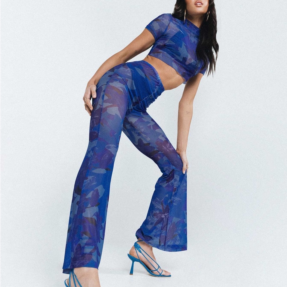 Cosmic Dancer Set Blue - Picture 2 of 2